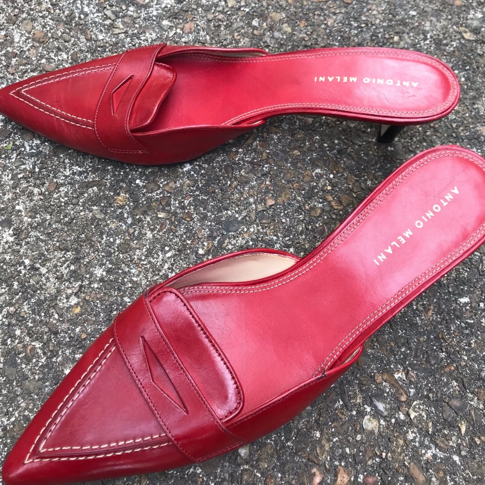 Antonio Melani red short heel